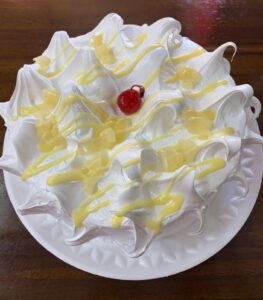 ABACAXI COM CREME